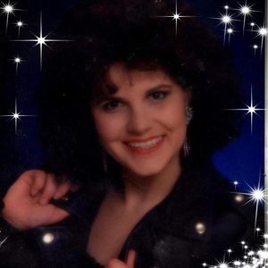 Meet your Posher, Lola